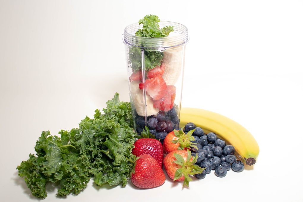 smoothie, blueberries, bananas-3591737.jpg